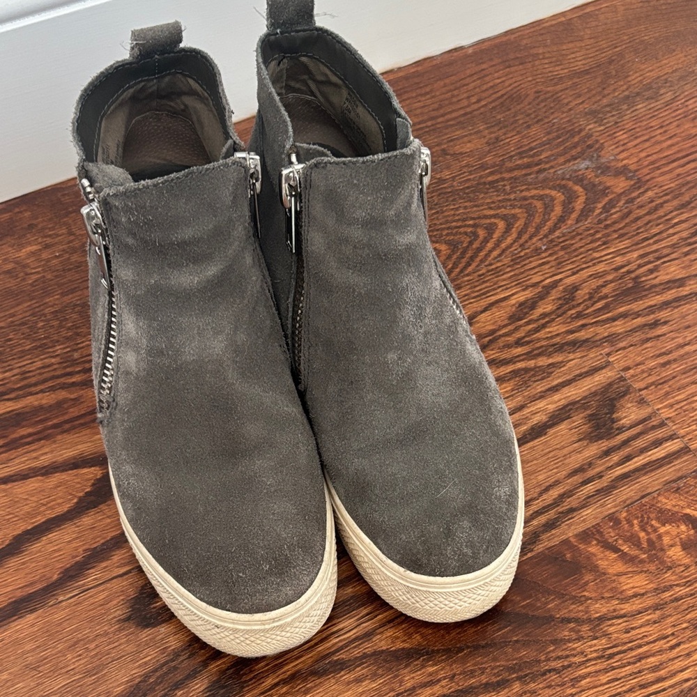 Steven By Steve Madden girls Gray Suede Boots